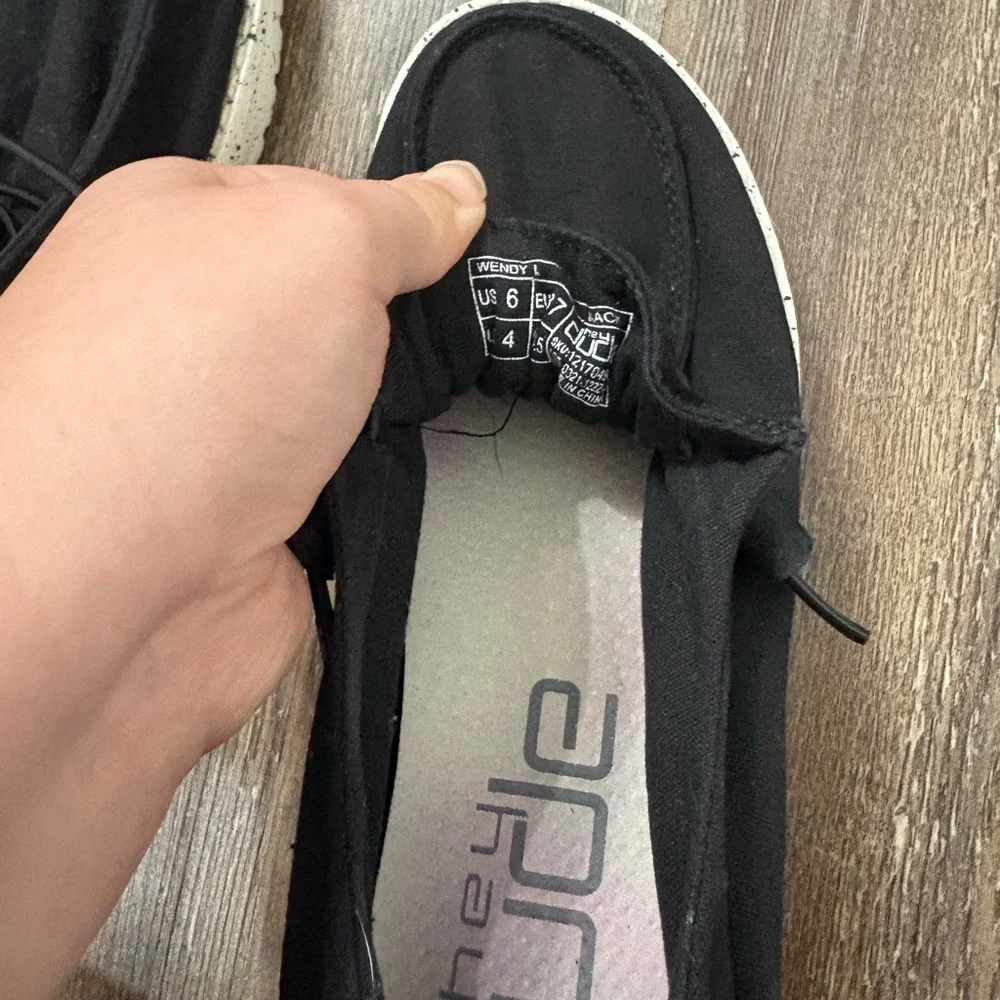 Hey Dude casual slip